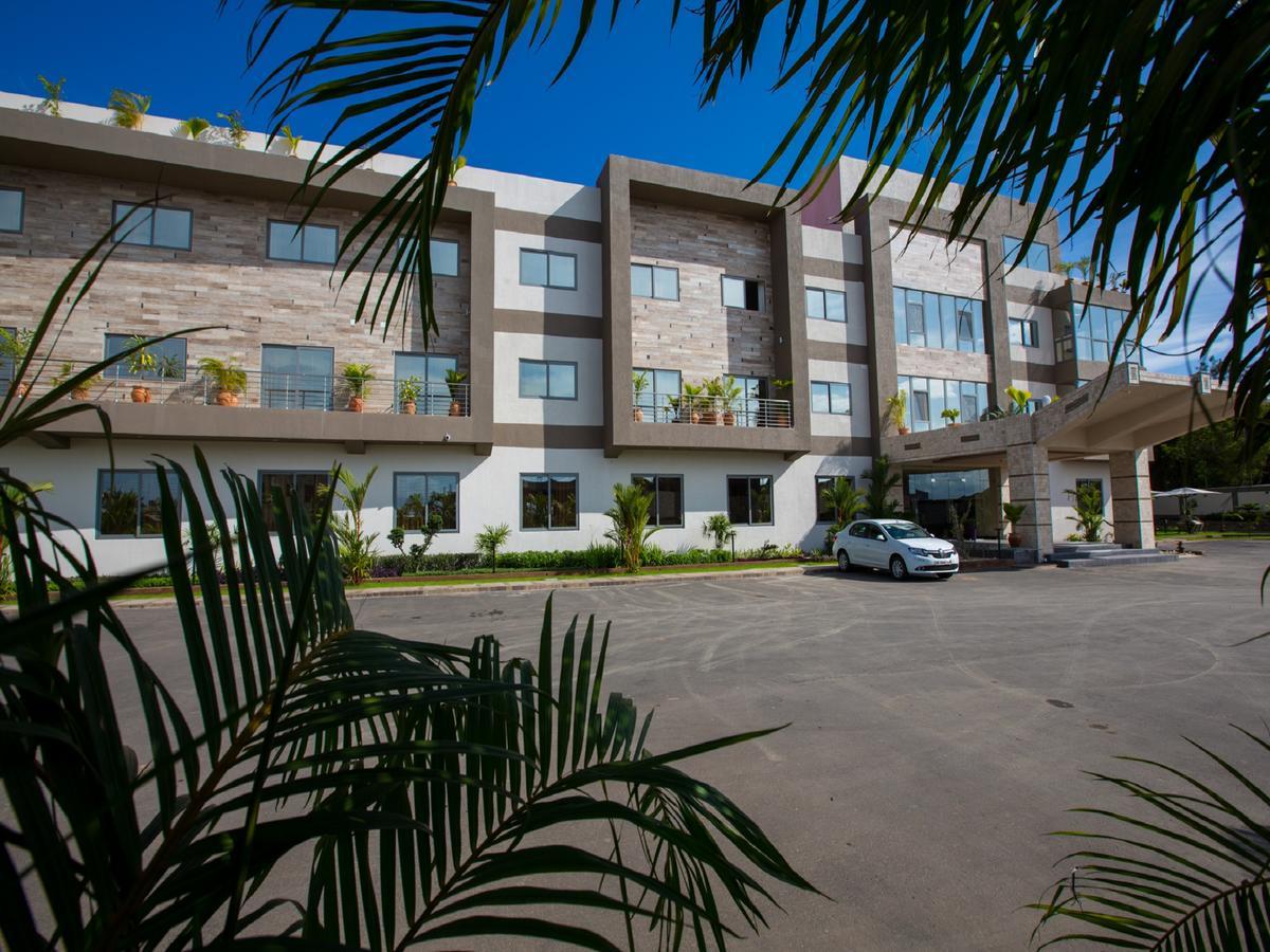 Hotel The Palms By Eagles Sekondi-Takoradi Exterior foto